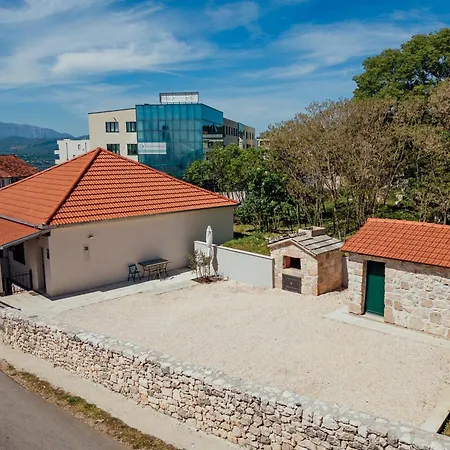Apartment Lovely House Mara, Imotski. Imotski